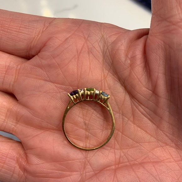 Aquamarine, Peridot, and Amethyst heart ring - Picture 3 of 5